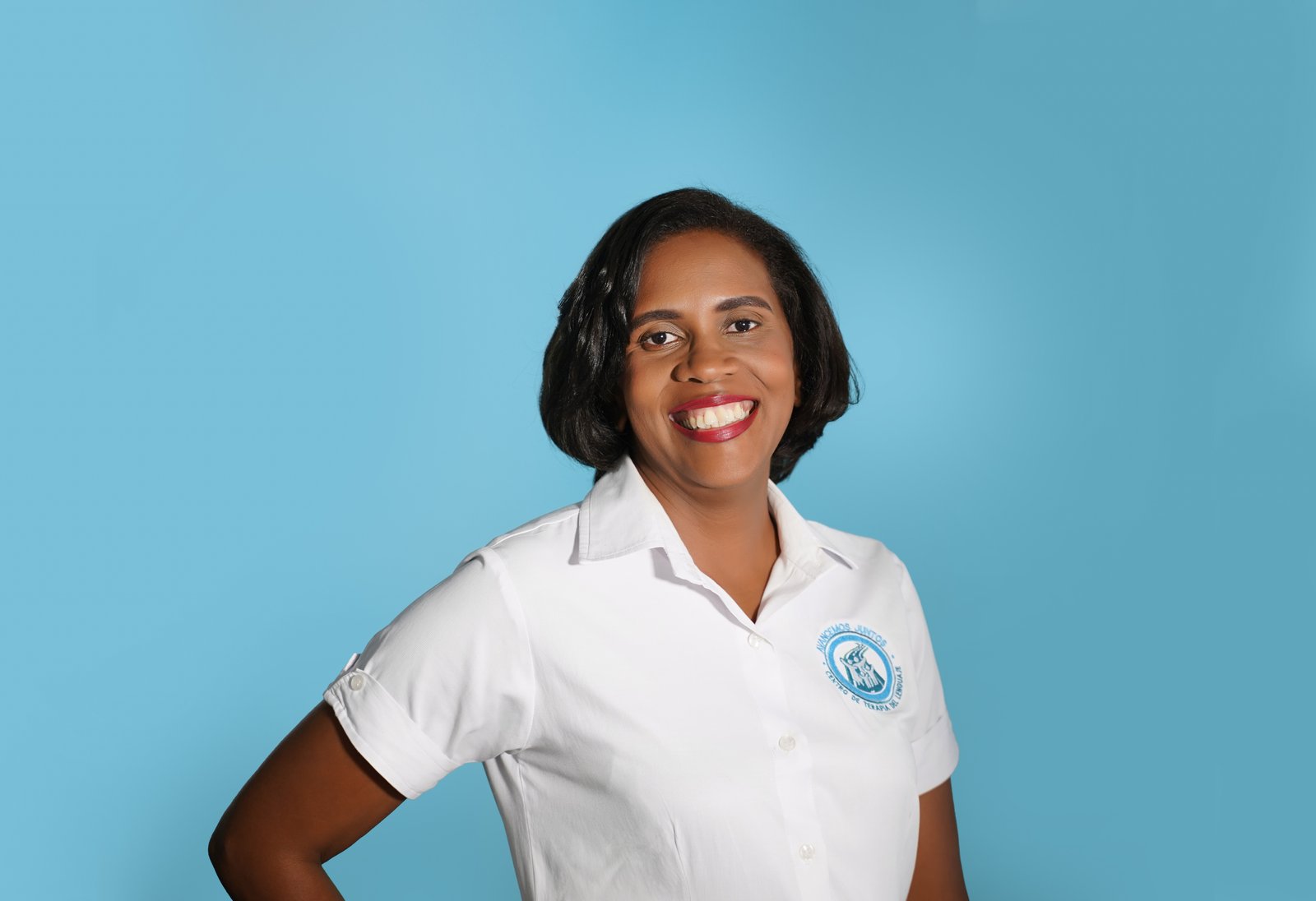 Niña en terapia del lenguaje